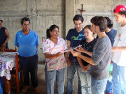 Fundación con tus manos construimos A.C.