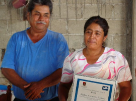 Fundación con tus manos construimos A.C.